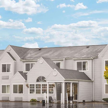 Baymont By Wyndham Henrietta - Rochester Exterior photo