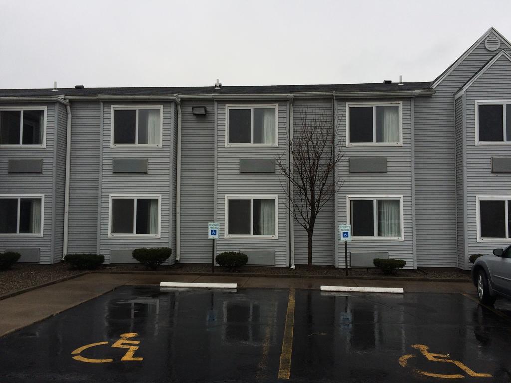 Baymont By Wyndham Henrietta - Rochester Exterior photo